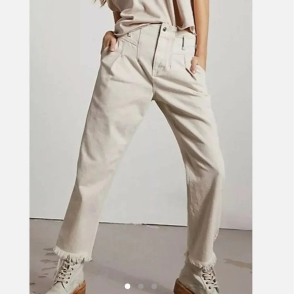 Free people straight leg frayed cream/ivory jeans - Picture 2 of 3